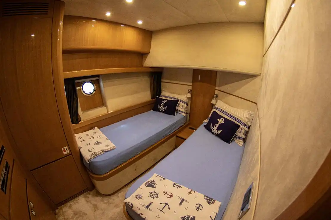 Antalya Yacht Rental 20m Sunseeker 63